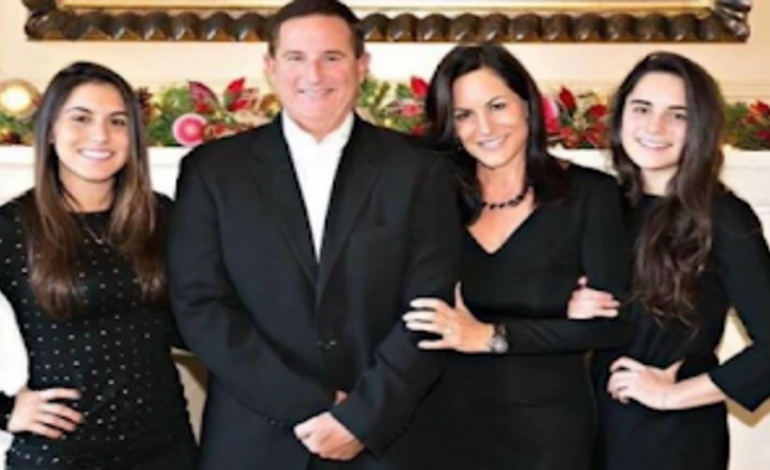 Paula Hurd Portrait: A professional headshot of Paula Hurd, highlighting her confident demeanor.