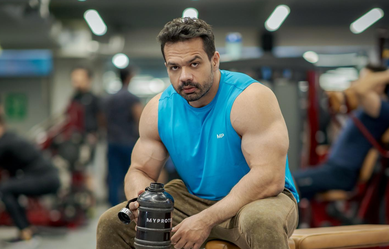 gaurav taneja height